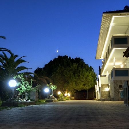 Seaview Aparthotel Nea Poteidaia Ngoại thất bức ảnh