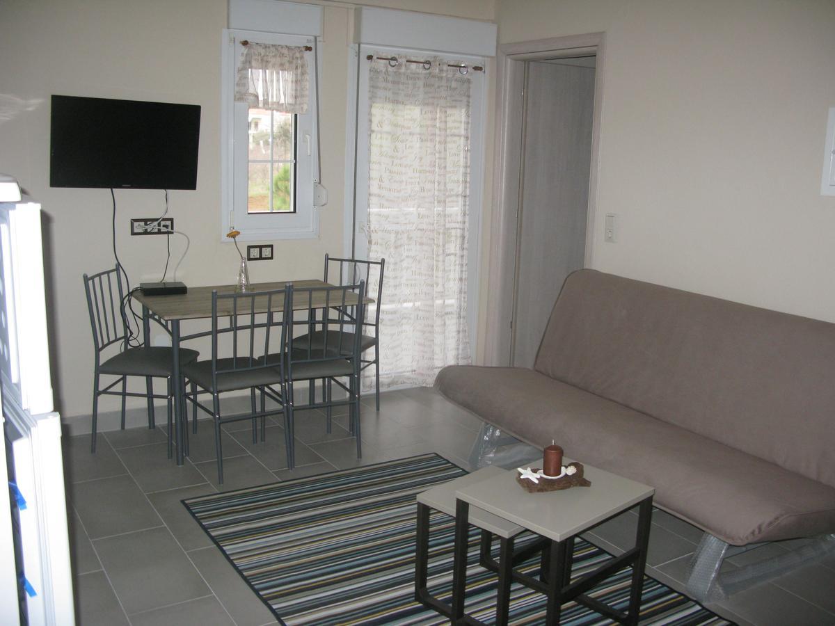 Seaview Aparthotel Nea Poteidaia Ngoại thất bức ảnh