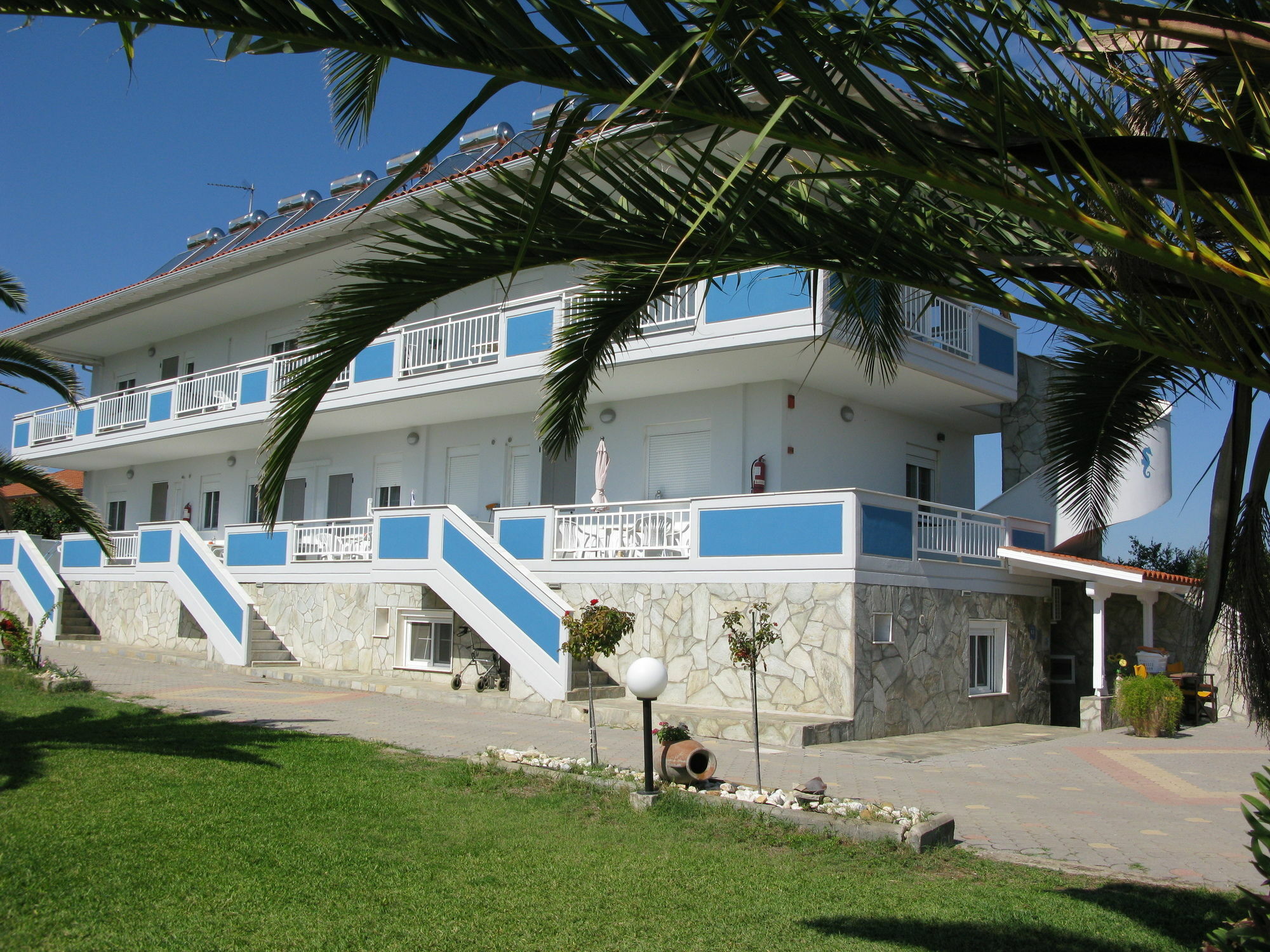 Seaview Aparthotel Nea Poteidaia Ngoại thất bức ảnh